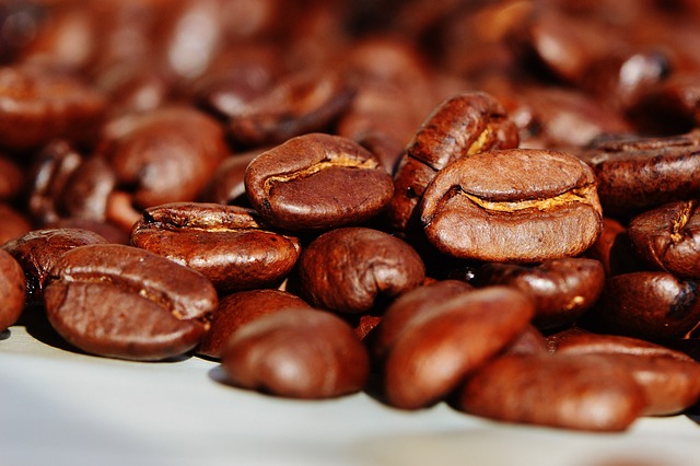 Is coffee scrub good for dry skin?